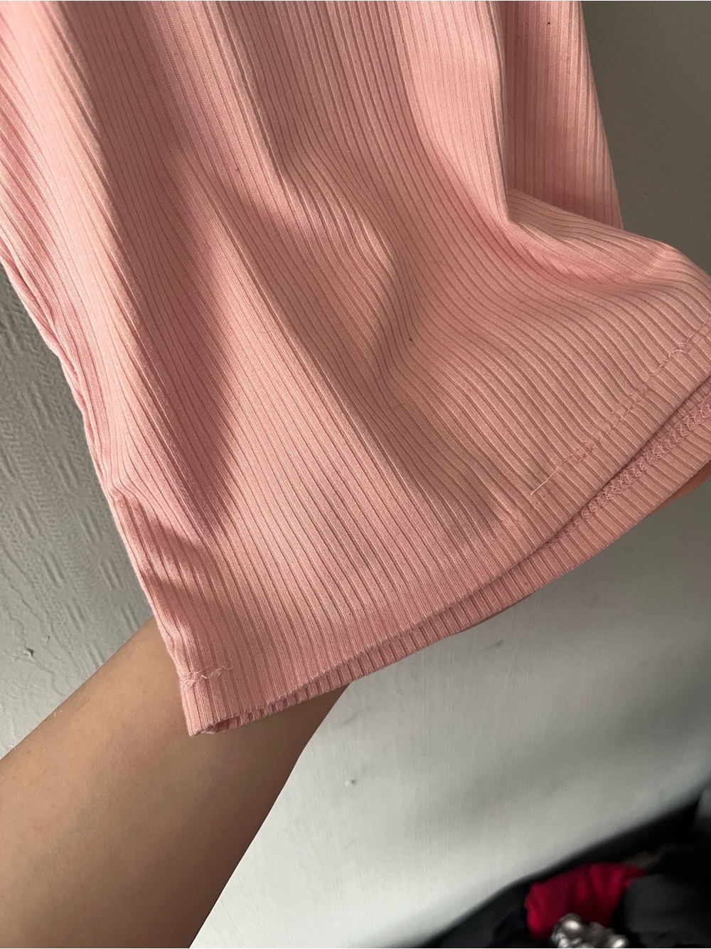 Pink Ribbed Rhinestone Wing Crop Tank - Picture 4 of 4